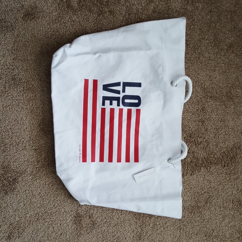 Tote bag